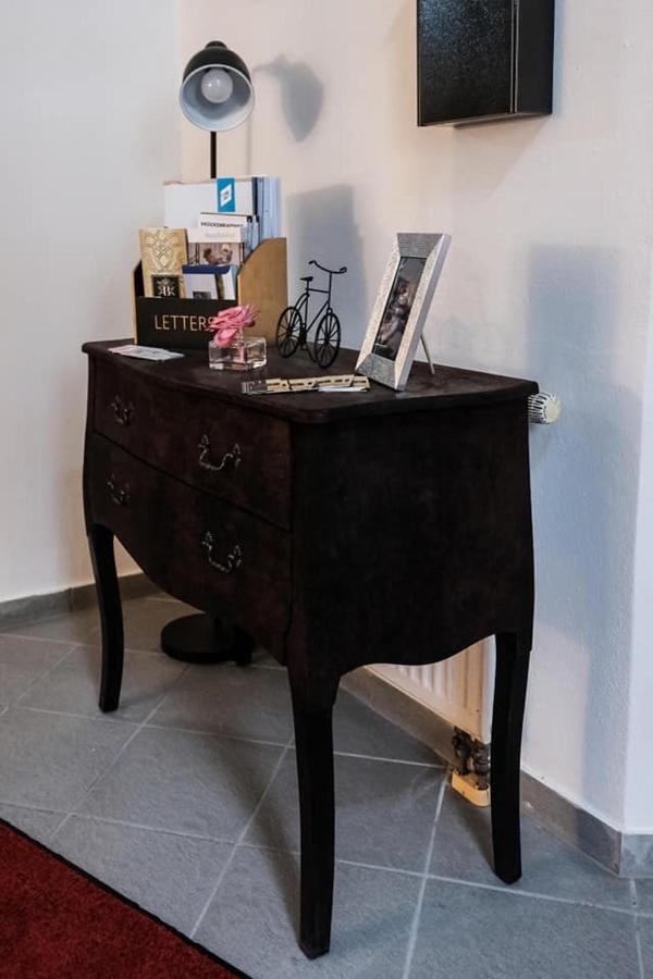 Boutique Hotel Зелб Екстериор снимка
